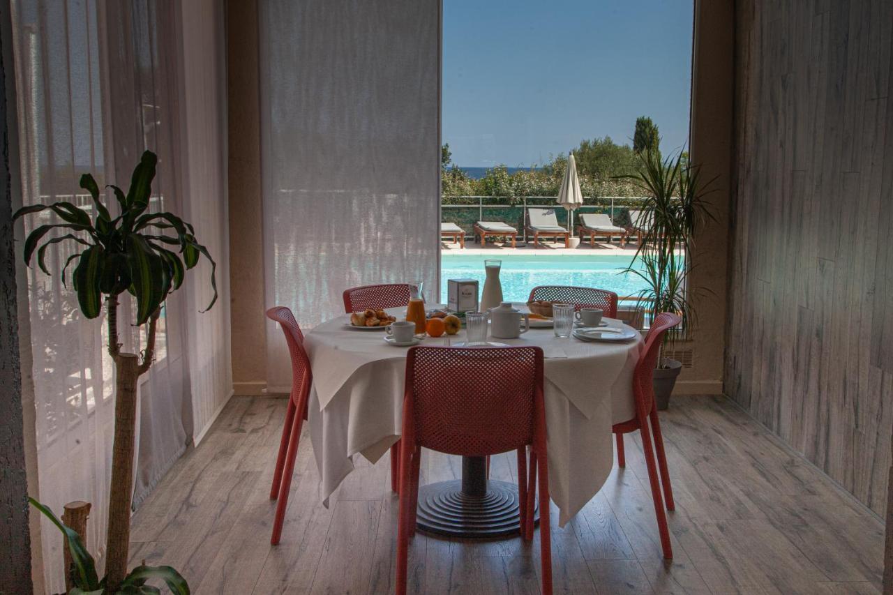 Hotel Orizonte Cervione Esterno foto